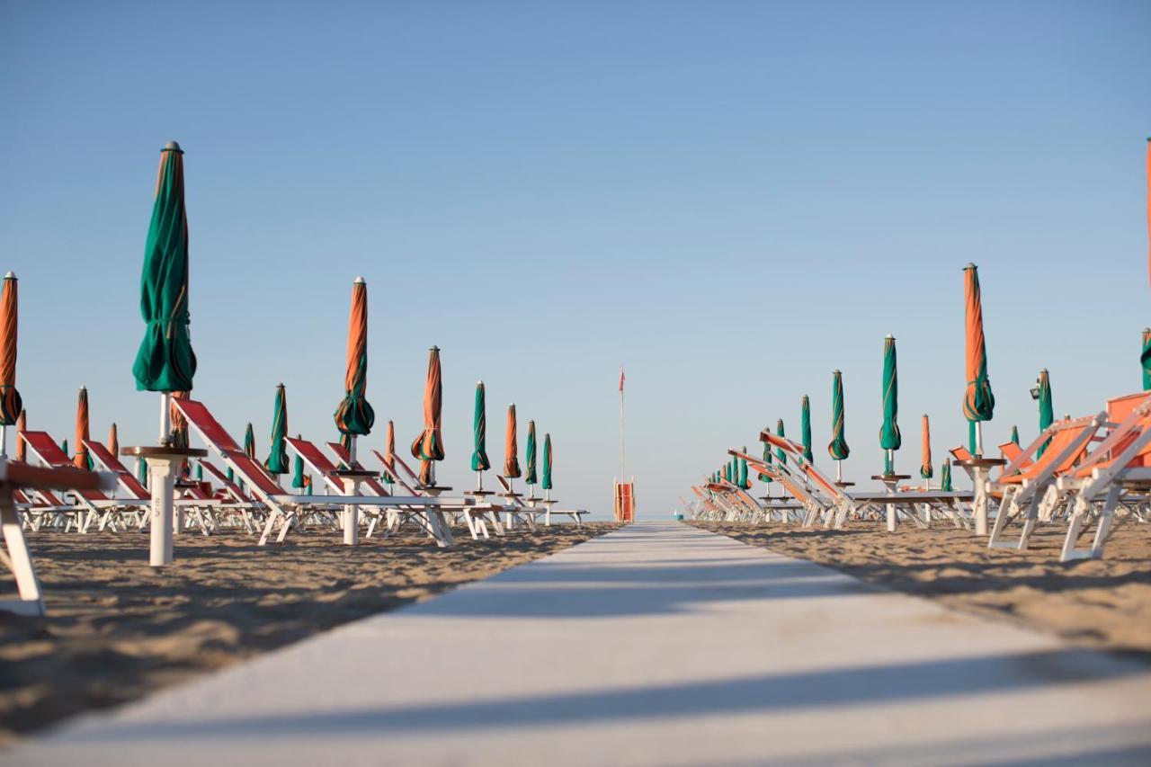 Litoraneo Suite Hotel Rimini Kültér fotó